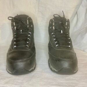 REEBOK BEAMER WATERPROOF ATHLETIC WORK BOOT, CUSHGUARD . Mens 10 Womens 12